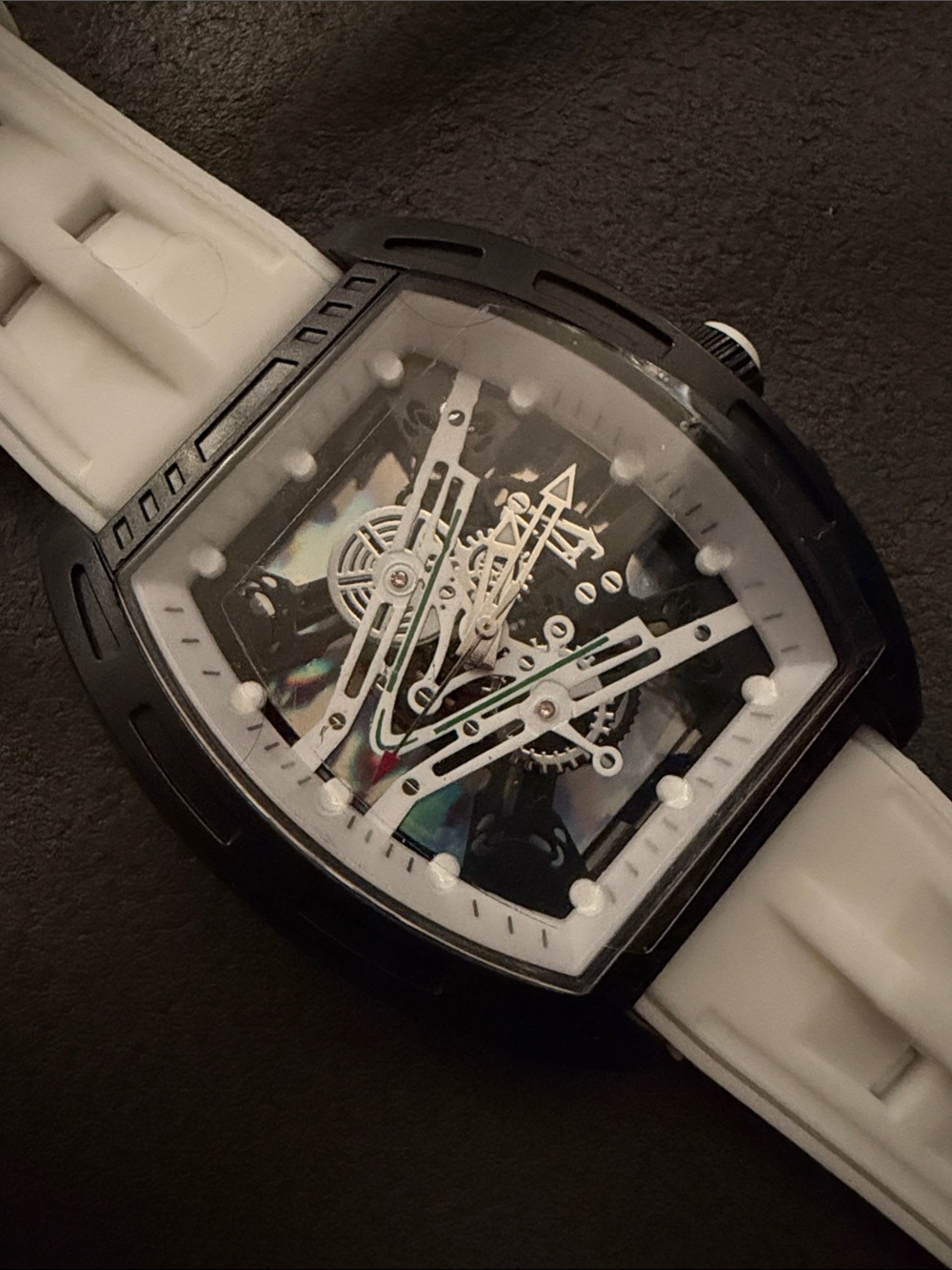 White Silicone Strap Skeleton Dial Smart-Style Watch quality working tested